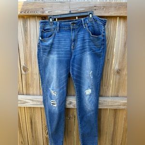 Ava Viv Skinny distressed jeans. Size 14W